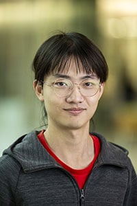 Chenglong Yu