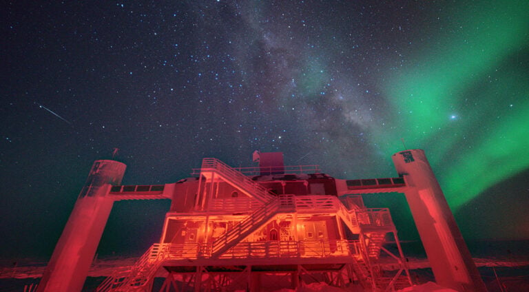 Behind Nobel-winning IceCube discoveries, decades of high-throughput computing